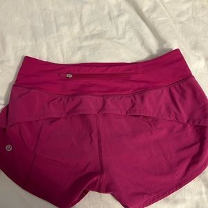 Lululemon, size 4 speed up shorts 2.5